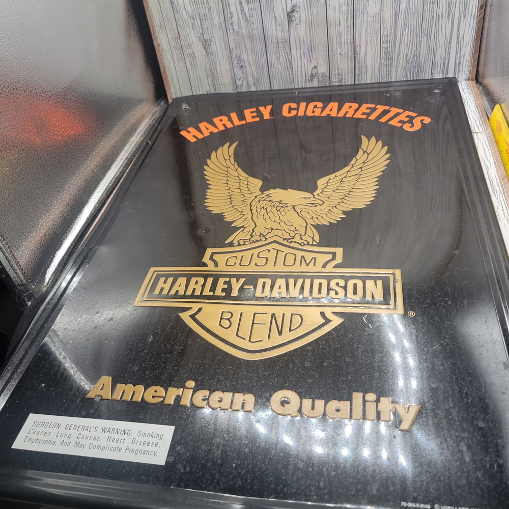 Harley-Davidson Custom Blend Cigarettes Sign
